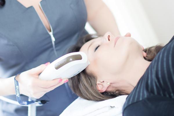 Fotorejuvenace v Petra Clinic